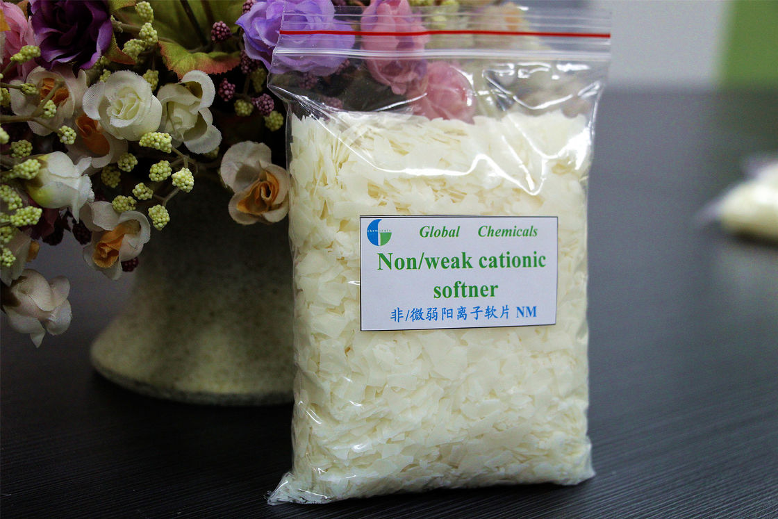 Nonionic / Weak Catonic Fabric Softener Flakes NM Low Yellowing