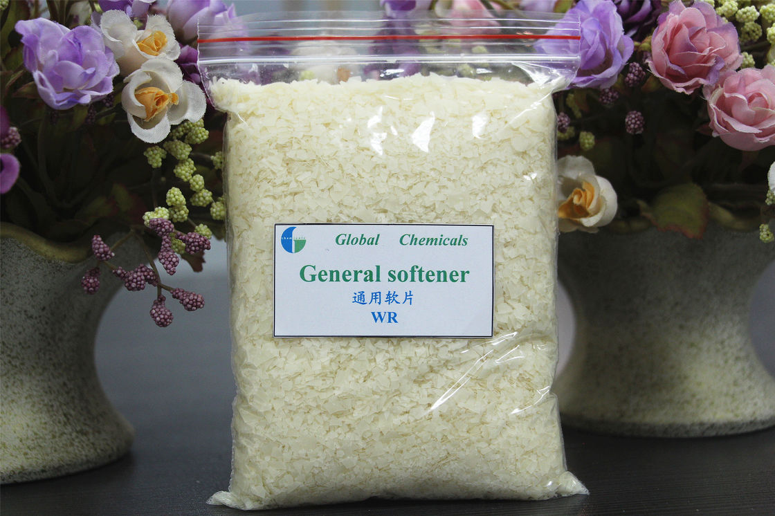 Low Yellowing Hot Water Soluble Cationic Softener Flakes WR For Dyeing House