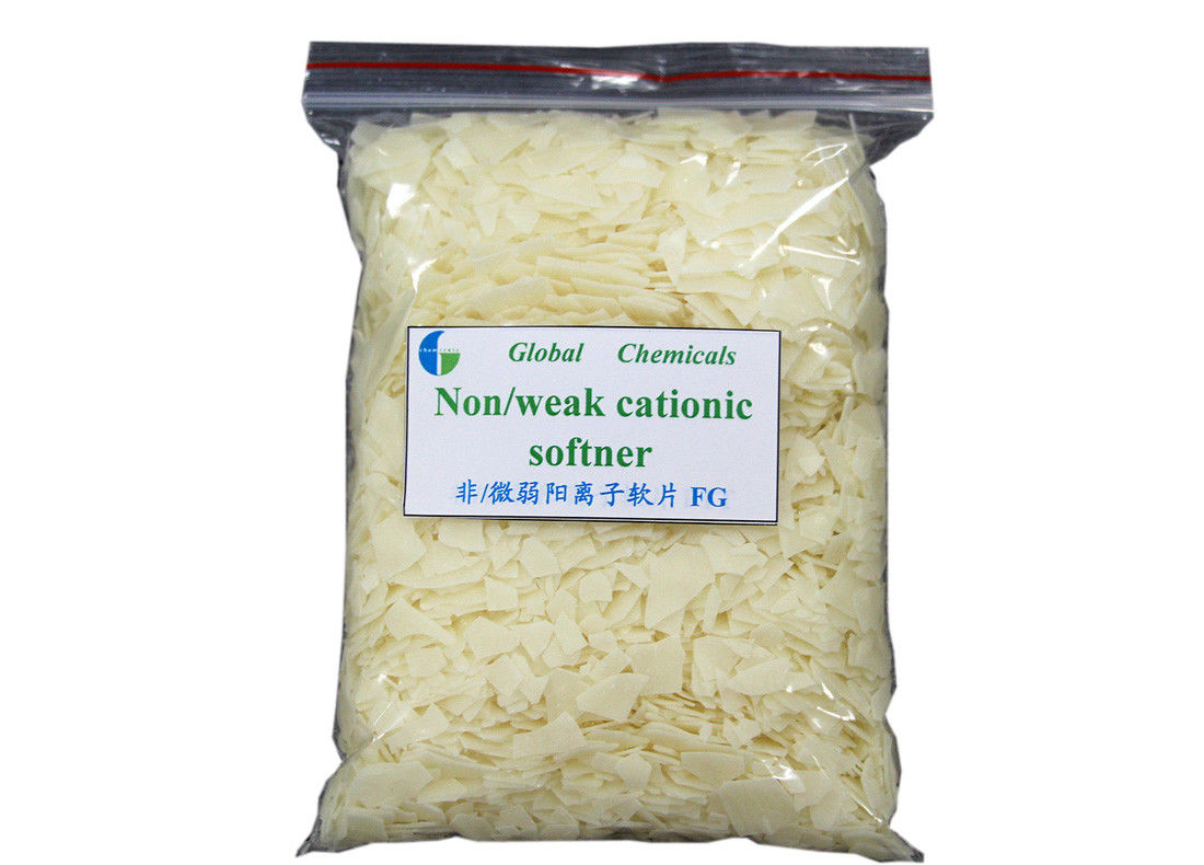 Nonionic / Weak Cationic Softener Flakes Hydrophilic Textile Processing Chemicals