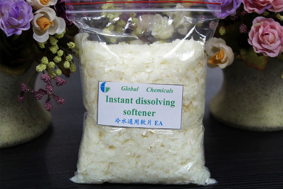 Instant Dissolving Softener Flakes EA Weak Cationic PH Value 3-5
