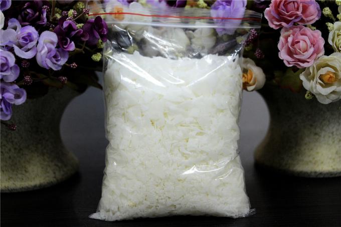Anti - Static Hydrophilic Nonionic Softener Flakes For Dyeing House SGS
